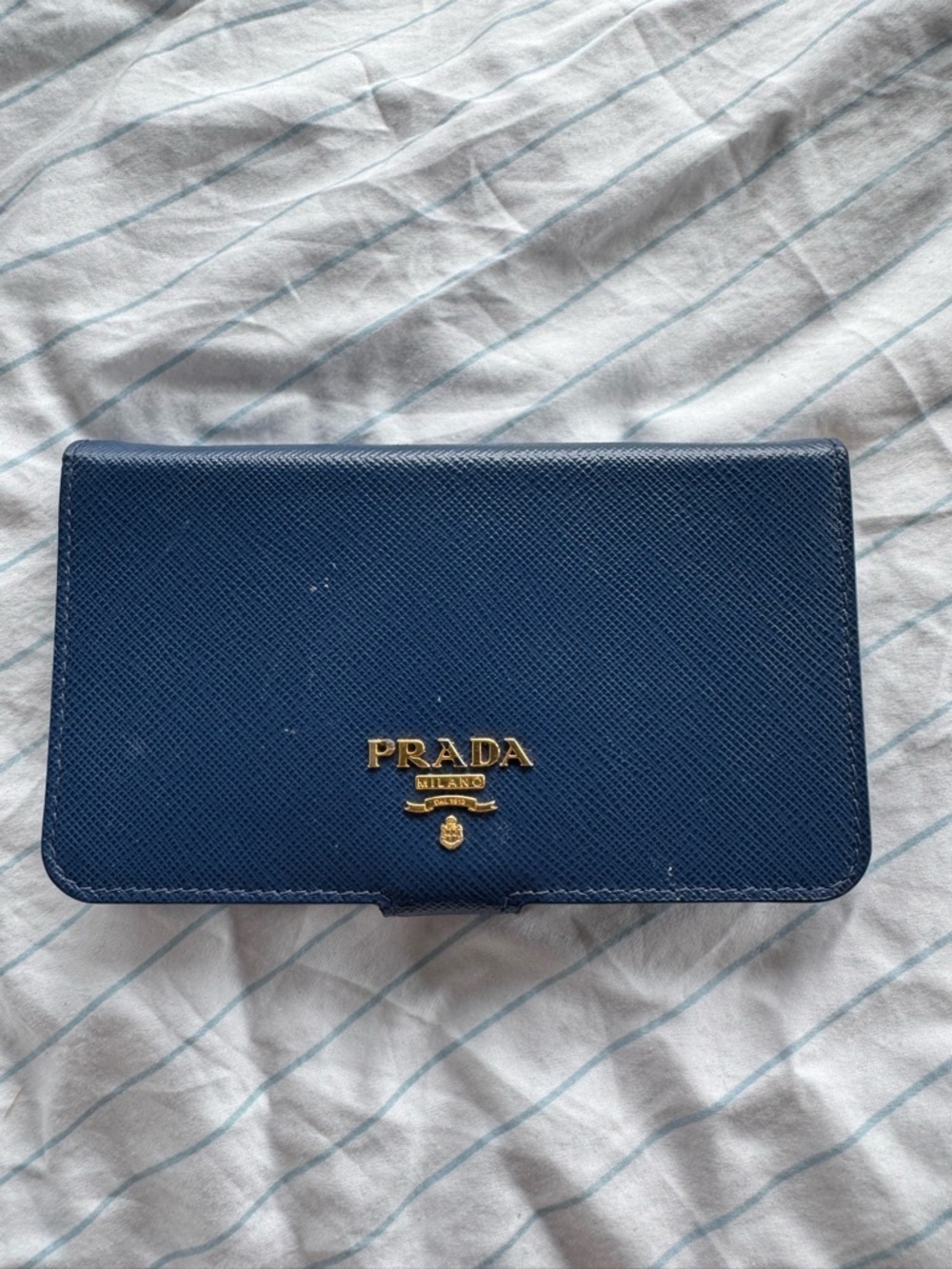 PRADA Saffiano leather phone case with a wallet compartment size: IPhone 6/6s/7 - Picture 4 of 5